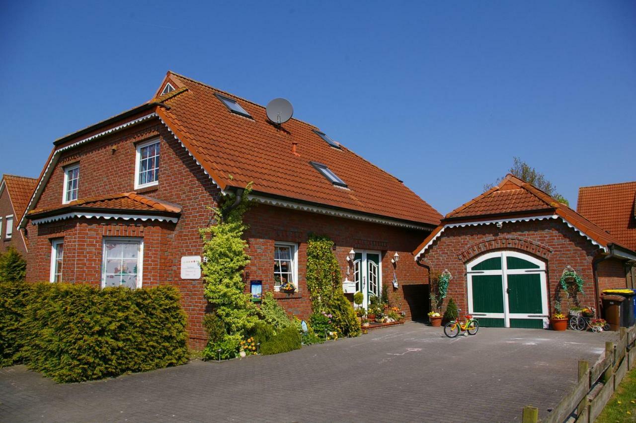 Kapitanshaus Apartment Neuharlingersiel Exterior photo